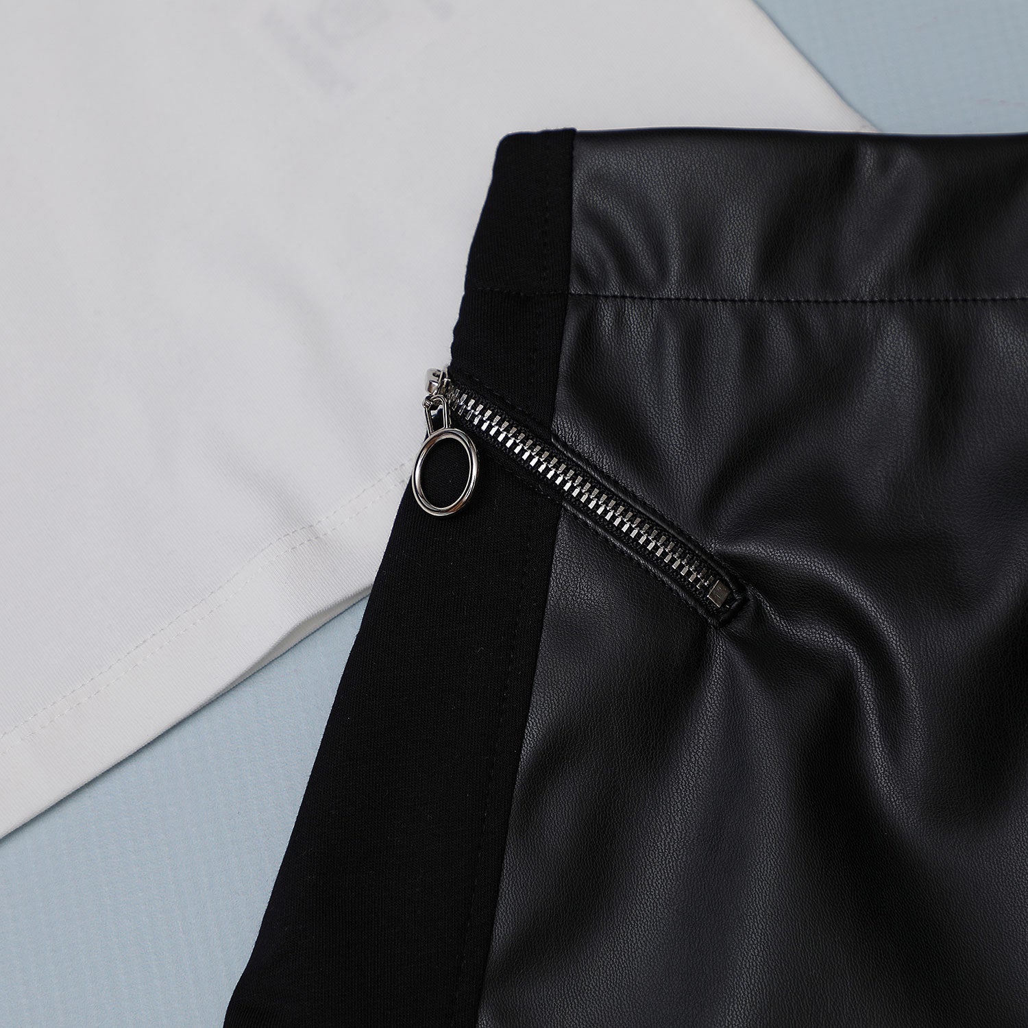 White Top & Black Leather Skirt Casual Set - White Top & Black Leather Skirt Casual Set - 4-5 Years - Wanex - Melymod