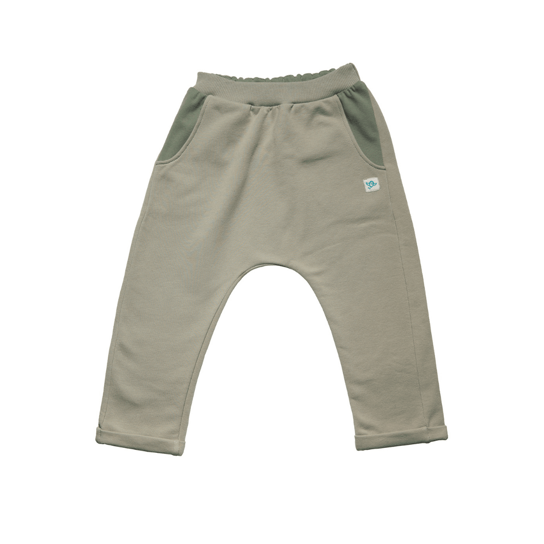 Ecru Organic Cotton Long Sleeve T-shirt with Light Green Pants with pockets - Ecru Organic Cotton Long Sleeve T-shirt with Light Green Pants with pockets - 6-12 Months - NilaKids - Melymod